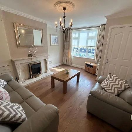 Perola's House * Cork