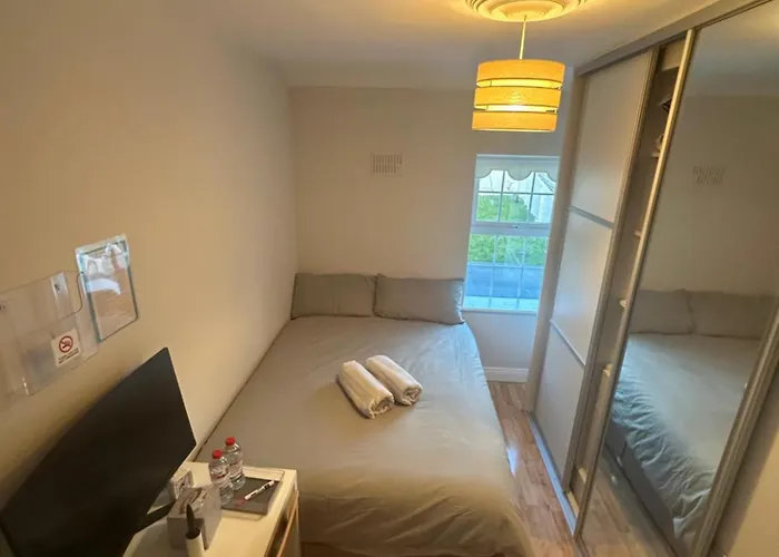 Perola's House Проживание в семье *